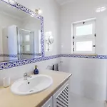 Villa Spacious With Sea View And Heated Pool - - Casa Amizade