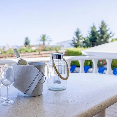 Villa Spacious With Sea View And Heated Pool - - Casa Amizade *