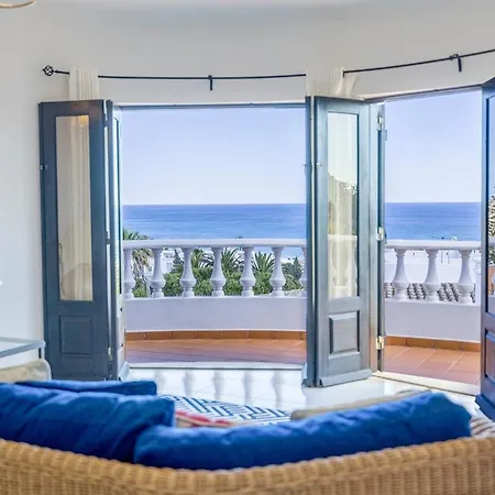 Spacious With Sea View And Heated Pool - - Casa Amizade *