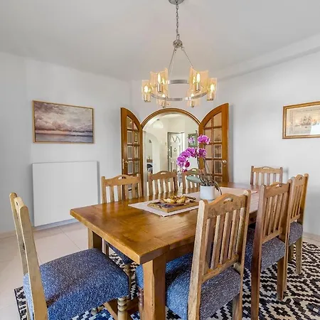 Spacious With Sea View And Heated Pool - - Casa Amizade * Luz