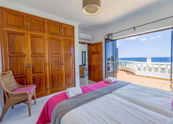 Spacious With Sea View And Heated Pool - - Casa Amizade וילה