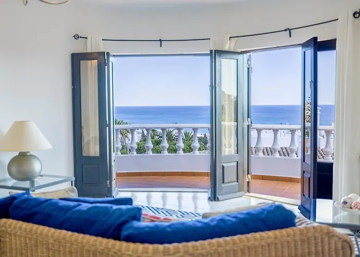 Spacious With Sea View And Heated Pool - - Casa Amizade *