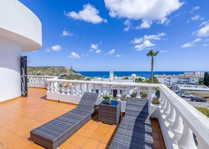 Spacious With Sea View And Heated Pool - - Casa Amizade * Senhora da Luz