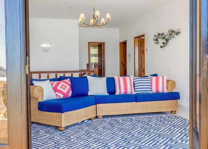 Spacious With Sea View And Heated Pool - - Casa Amizade * Luz