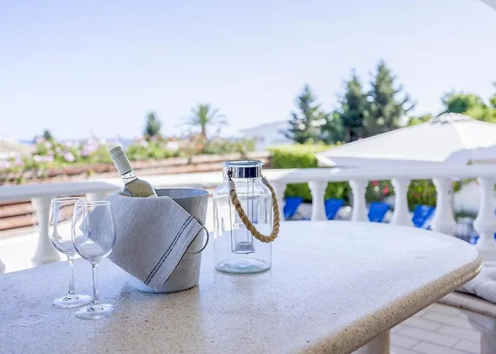 Villa Spacious With Sea View And Heated Pool - - Casa Amizade *